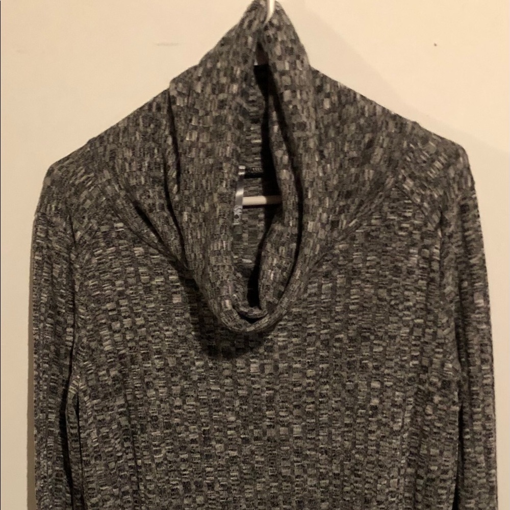 Anthropology cow neck light weight long tunic.